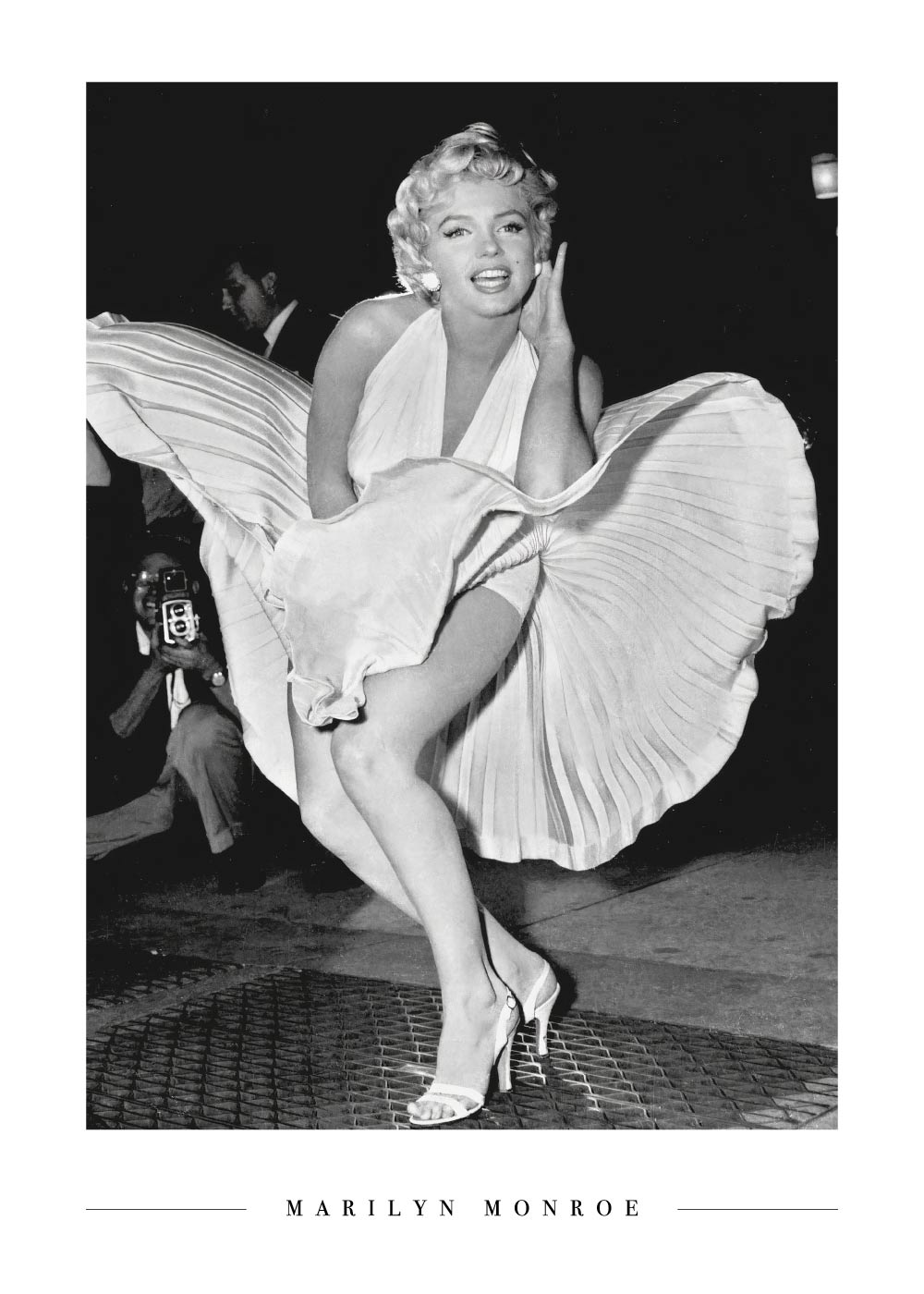 Marilyn Monroe And The Dress Plakat Plakat Med Ikoniske Stjerner